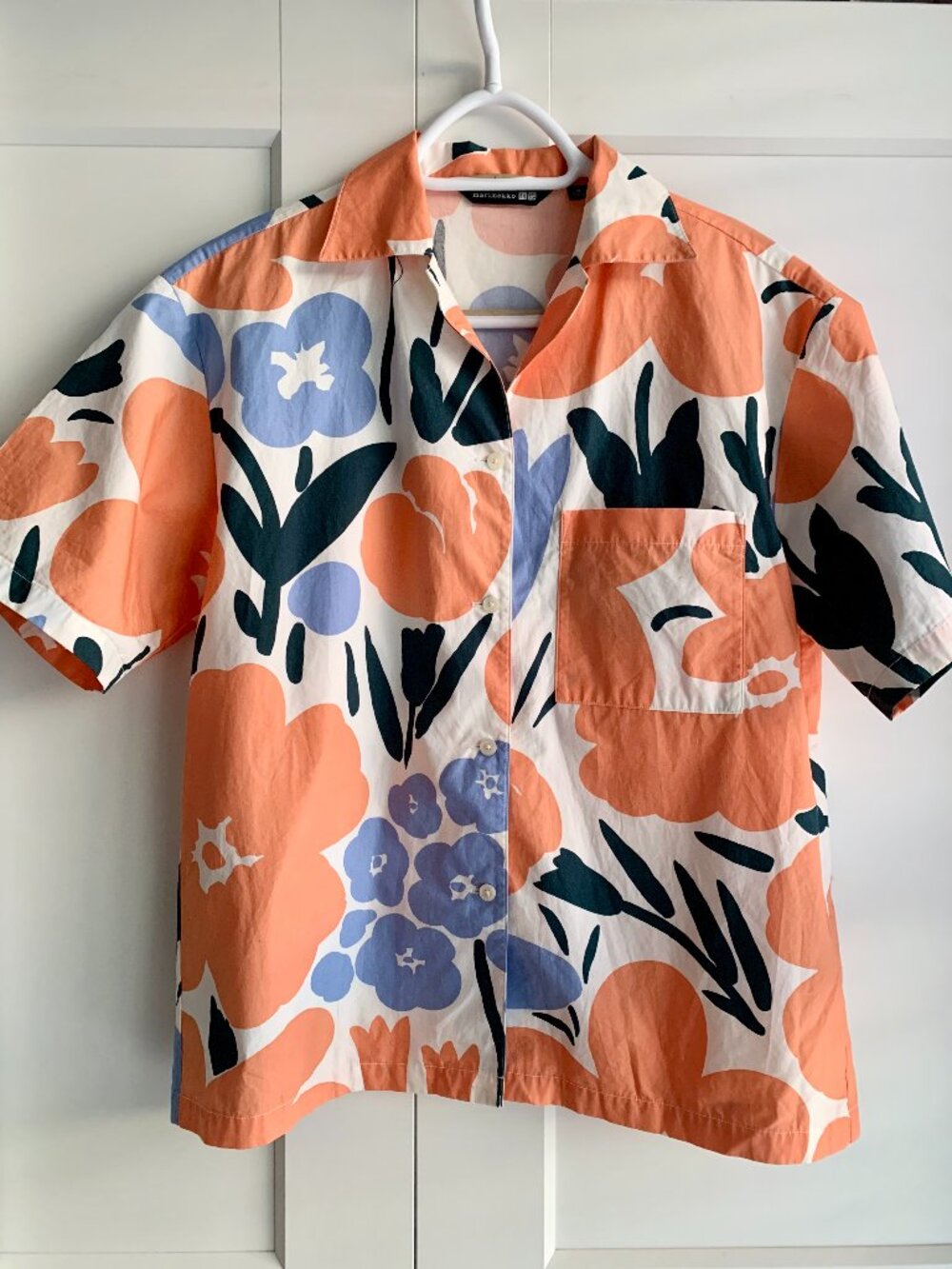 Marimekko x Uniqlo Short Sleeve Floral Shirt Women's size M